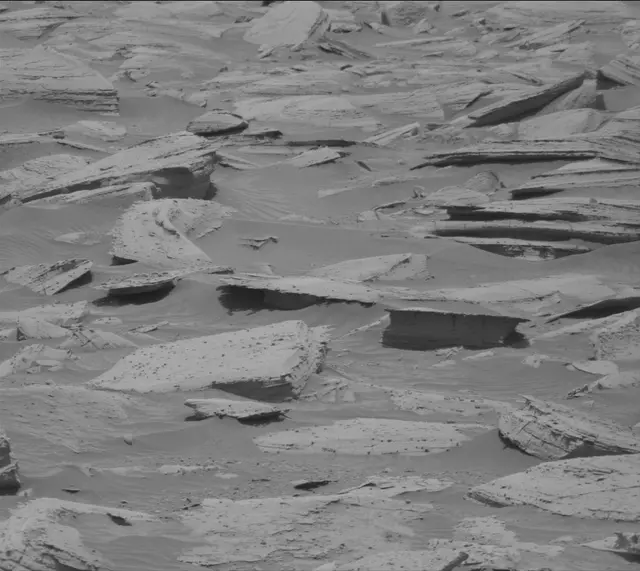 Sol 4375: Mast Camera (Mastcam)