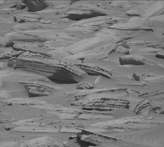Sol 4375: Mast Camera (Mastcam)