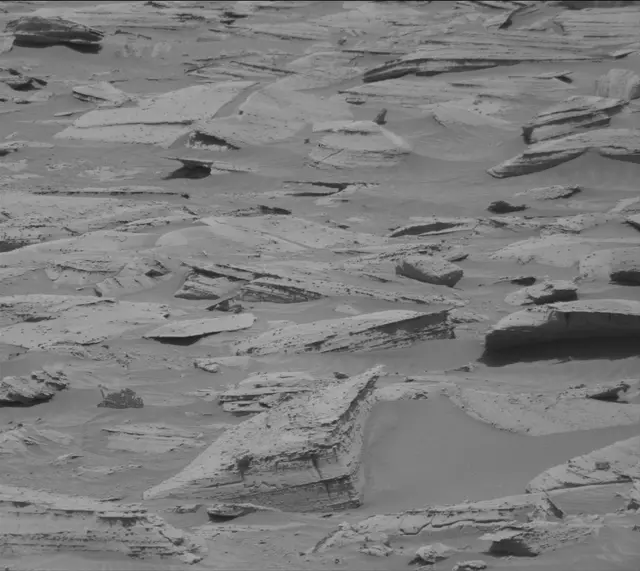 Sol 4375: Mast Camera (Mastcam)