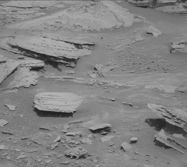 Sol 4379: Mast Camera (Mastcam)