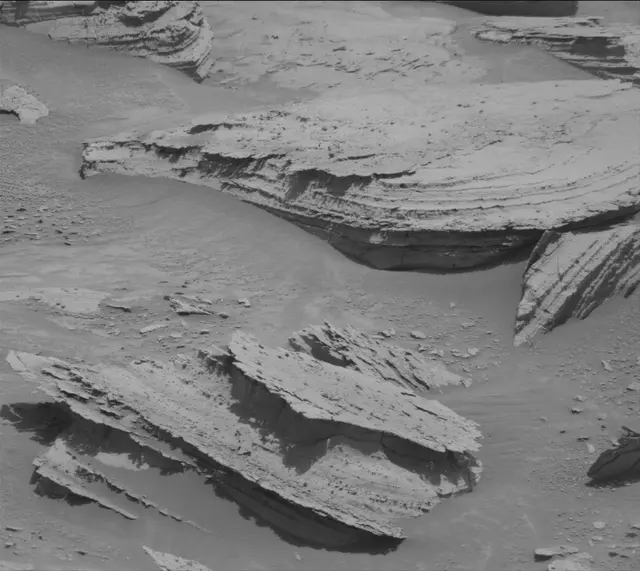 Sol 4379: Mast Camera (Mastcam)