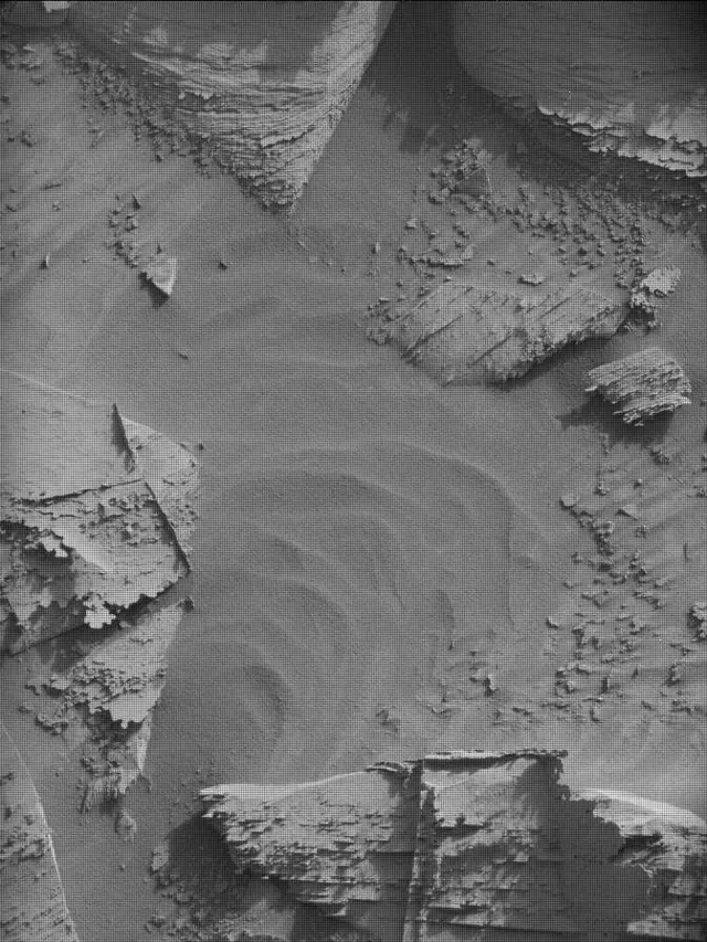 Sol 4382: Mast Camera (Mastcam)