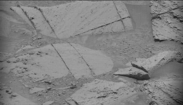 Sol 4384: Mast Camera (Mastcam)