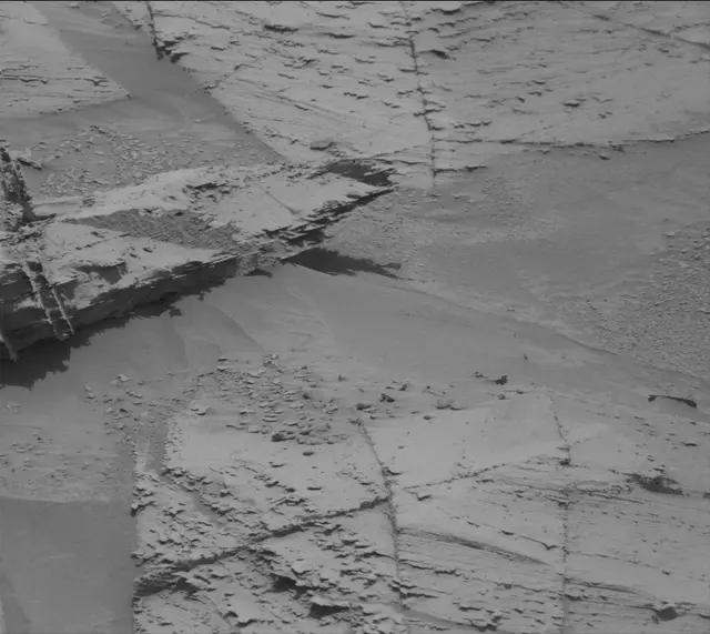Sol 4384: Mast Camera (Mastcam)