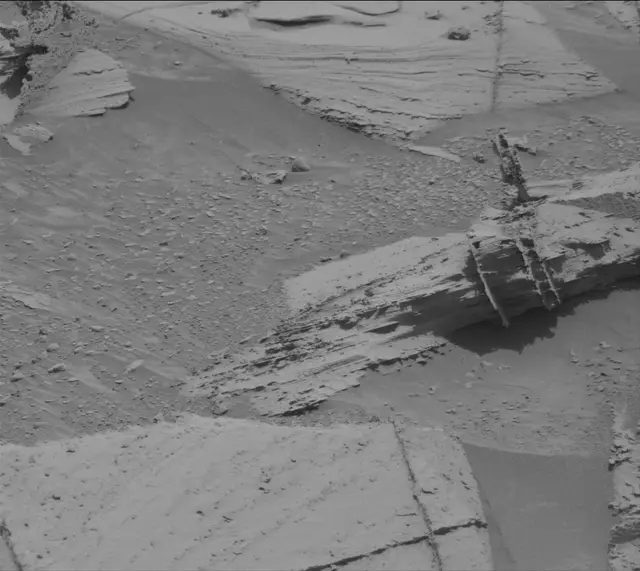 Sol 4384: Mast Camera (Mastcam)