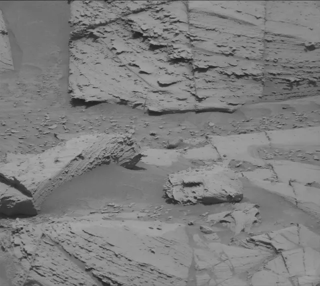 Sol 4384: Mast Camera (Mastcam)