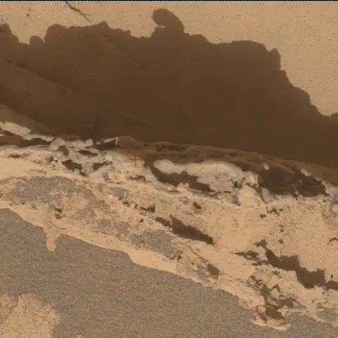 Sol 4384: Mars Hand Lens Imager (MAHLI)