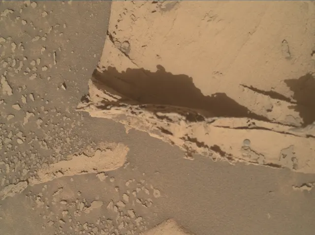 Sol 4384: Mars Hand Lens Imager (MAHLI)