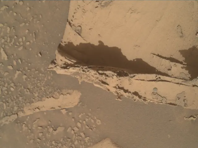 Sol 4384: Mars Hand Lens Imager (MAHLI)