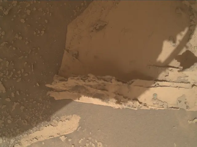 Sol 4384: Mars Hand Lens Imager (MAHLI)