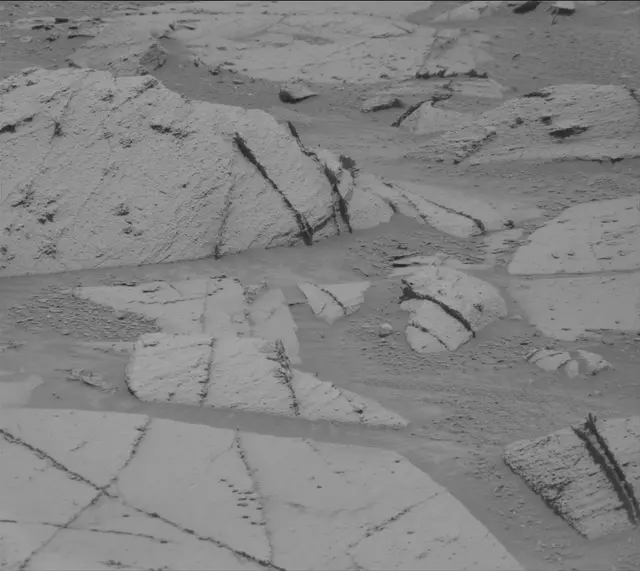 Sol 4386: Mast Camera (Mastcam)