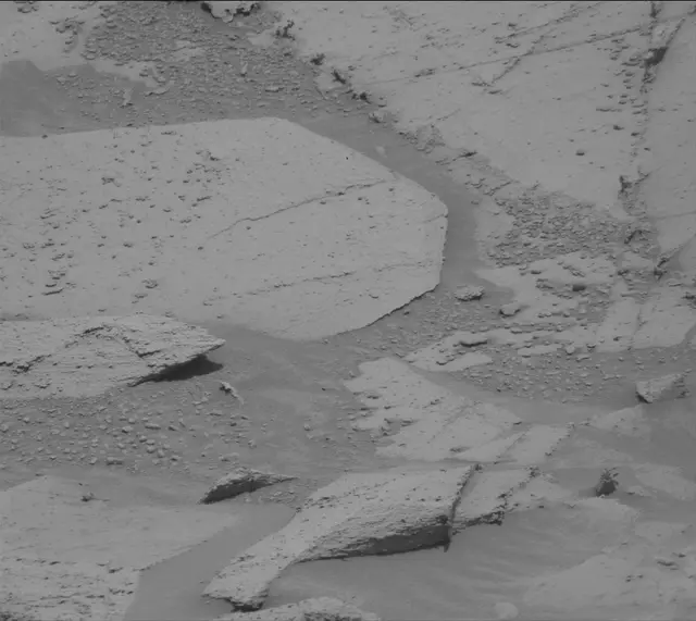 Sol 4386: Mast Camera (Mastcam)