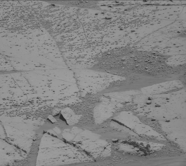 Sol 4386: Mast Camera (Mastcam)