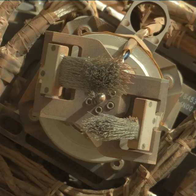 Sol 4386: Mast Camera (Mastcam)