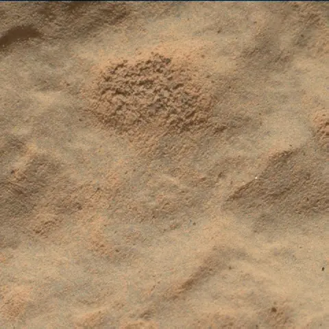 Sol 4386: Mars Hand Lens Imager (MAHLI)