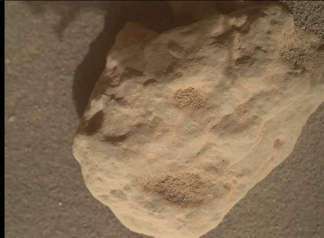 Sol 4386: Mars Hand Lens Imager (MAHLI)