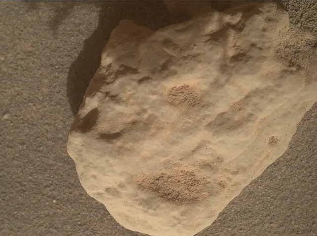 Sol 4386: Mars Hand Lens Imager (MAHLI)