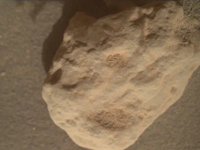 Sol 4386: Mars Hand Lens Imager (MAHLI)
