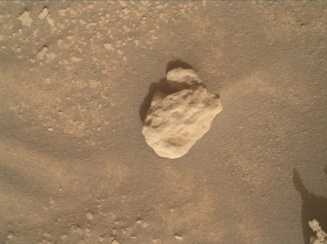 Sol 4386: Mars Hand Lens Imager (MAHLI)