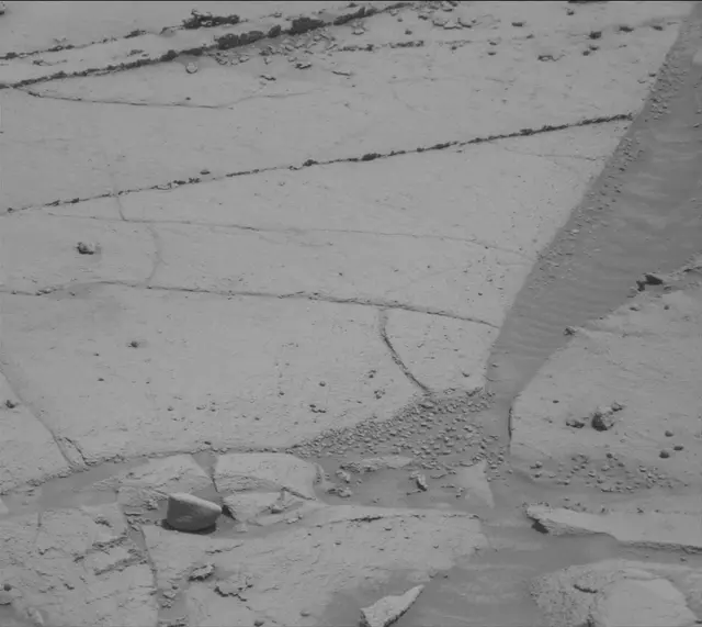 Sol 4387: Mast Camera (Mastcam)