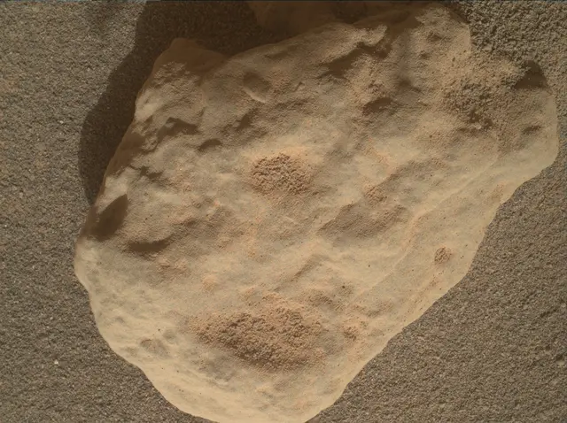 Sol 4387: Mars Hand Lens Imager (MAHLI)