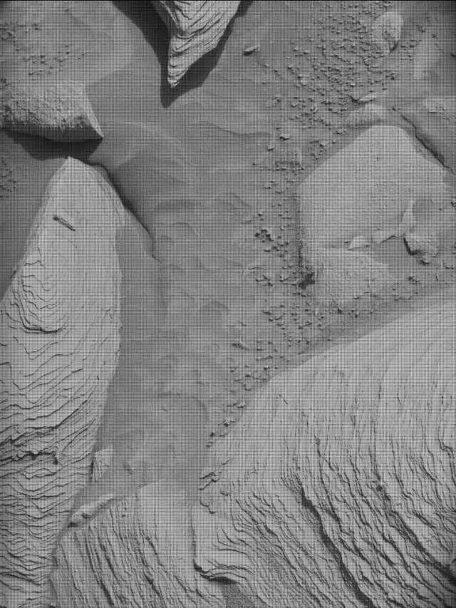 Sol 4389: Mast Camera (Mastcam)