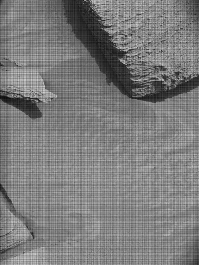 Sol 4389: Mast Camera (Mastcam)