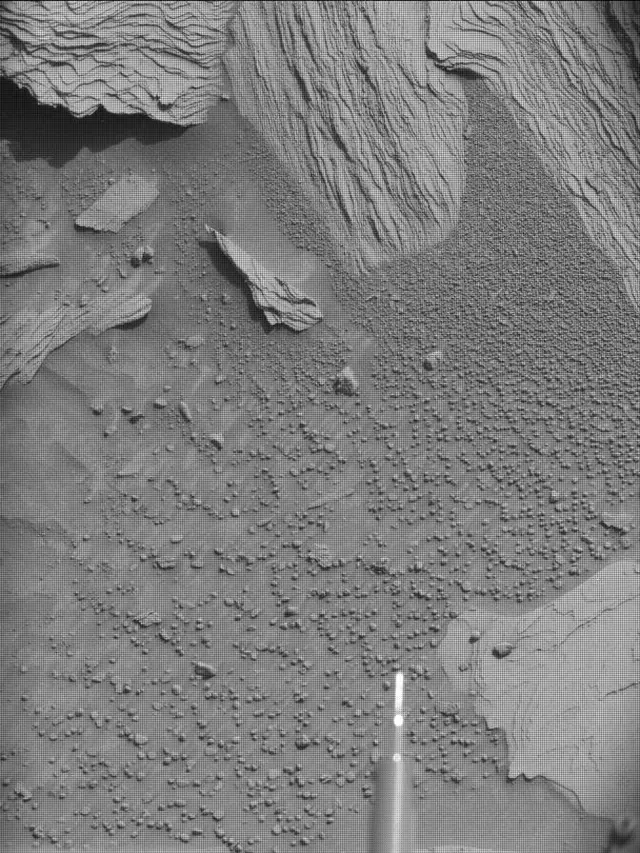 Sol 4389: Mast Camera (Mastcam)