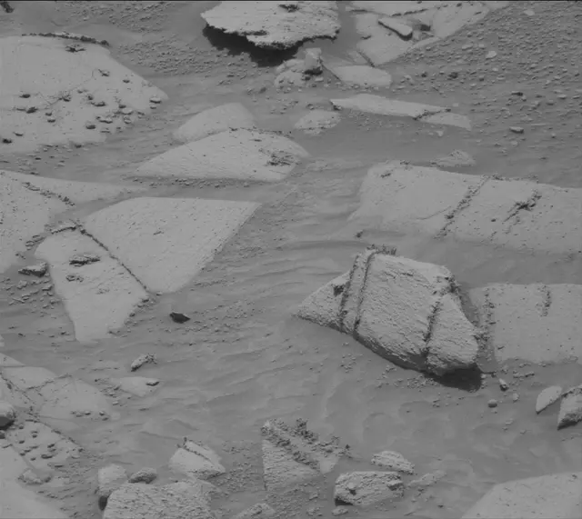Sol 4389: Mast Camera (Mastcam)