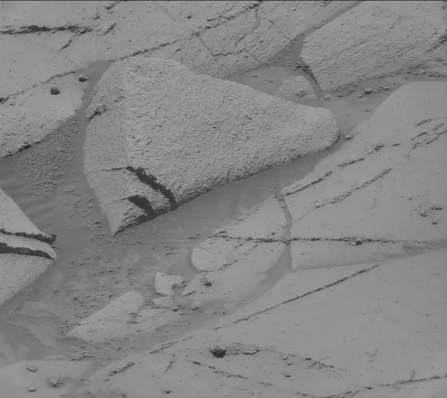 Sol 4389: Mast Camera (Mastcam)