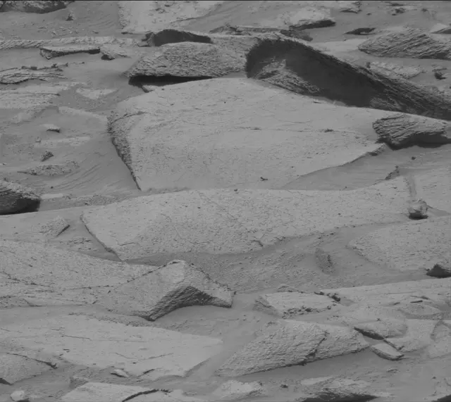 Sol 4389: Mast Camera (Mastcam)