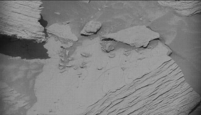 Sol 4391: Mast Camera (Mastcam)