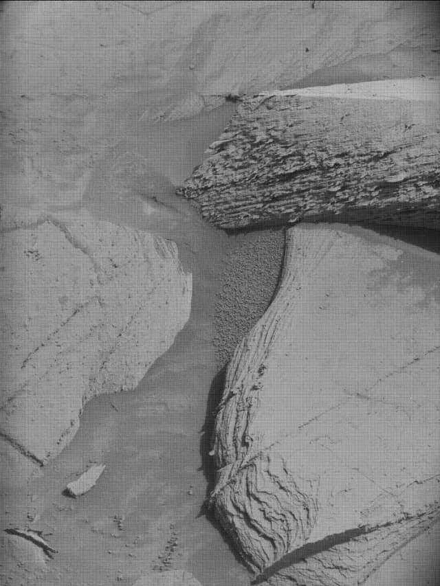 Sol 4391: Mast Camera (Mastcam)
