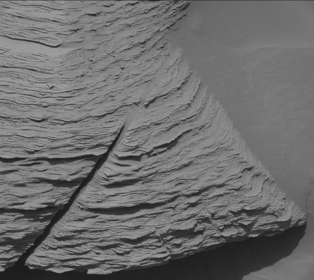 Sol 4391: Mast Camera (Mastcam)