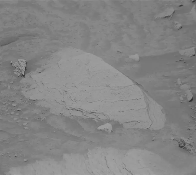 Sol 4391: Mast Camera (Mastcam)