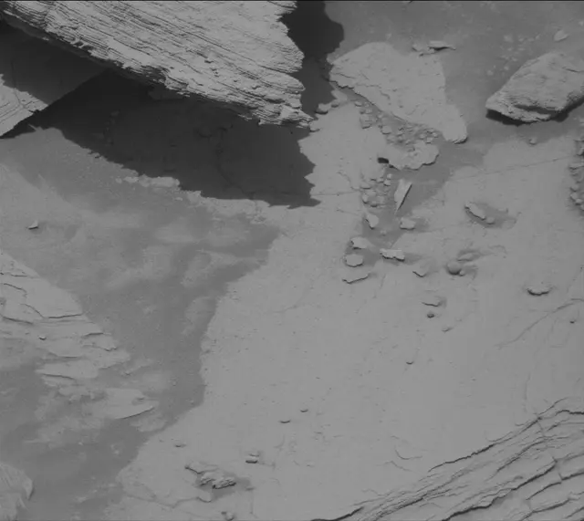 Sol 4391: Mast Camera (Mastcam)