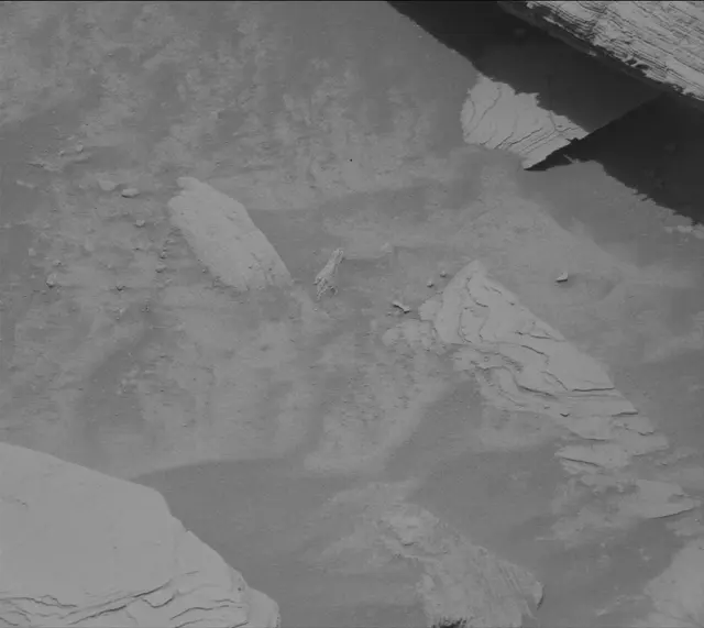 Sol 4391: Mast Camera (Mastcam)