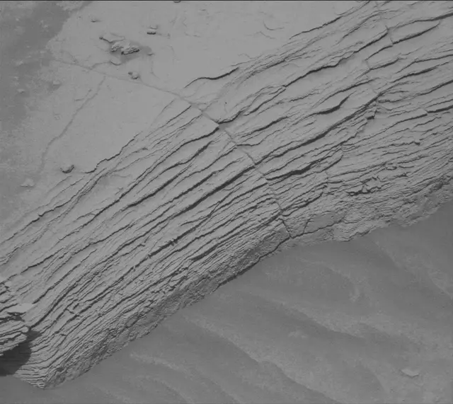 Sol 4391: Mast Camera (Mastcam)