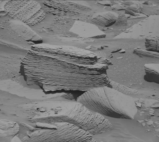 Sol 4391: Mast Camera (Mastcam)