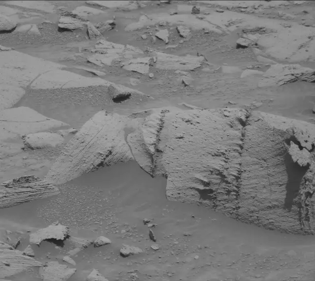 Sol 4393: Mast Camera (Mastcam)