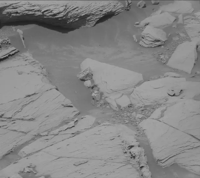Sol 4393: Mast Camera (Mastcam)