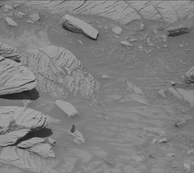 Sol 4393: Mast Camera (Mastcam)