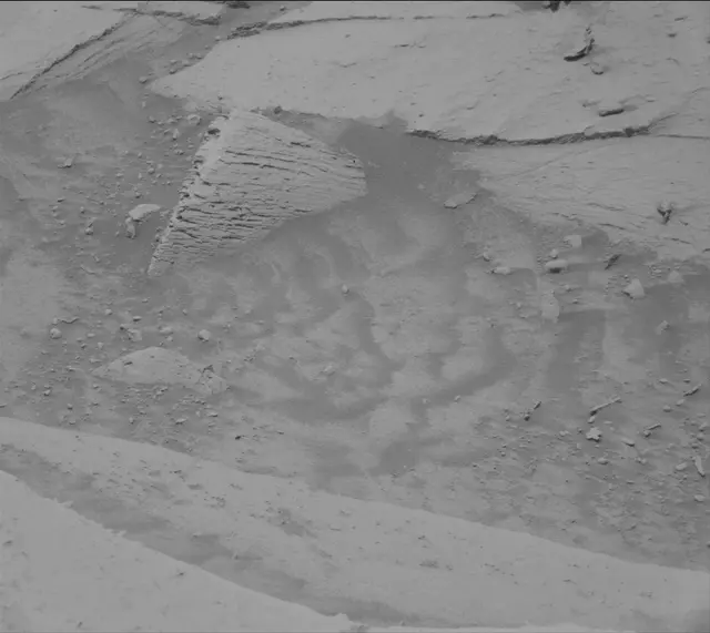 Sol 4393: Mast Camera (Mastcam)