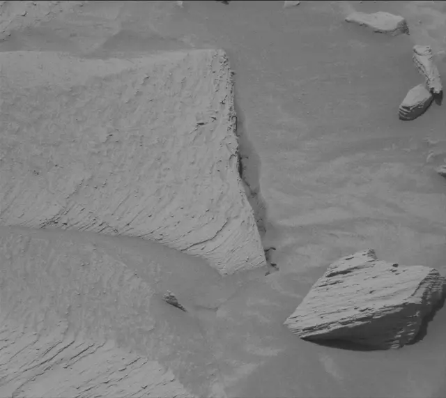 Sol 4393: Mast Camera (Mastcam)