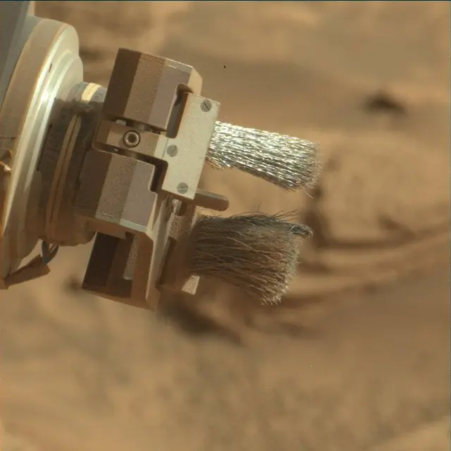 Sol 4393: Mast Camera (Mastcam)