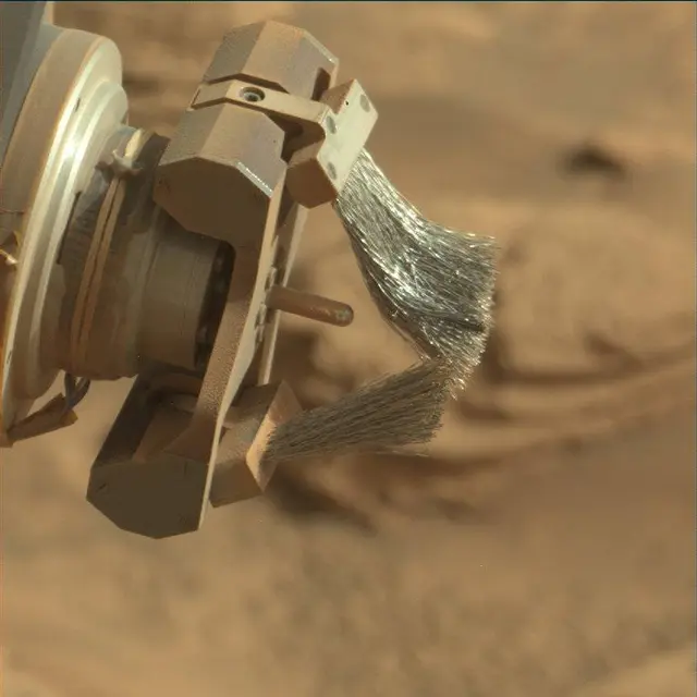 Sol 4393: Mast Camera (Mastcam)