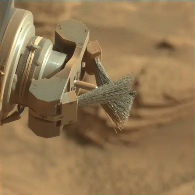 Sol 4393: Mast Camera (Mastcam)