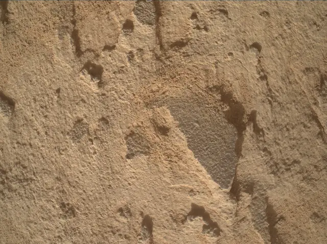 Sol 4393: Mars Hand Lens Imager (MAHLI)