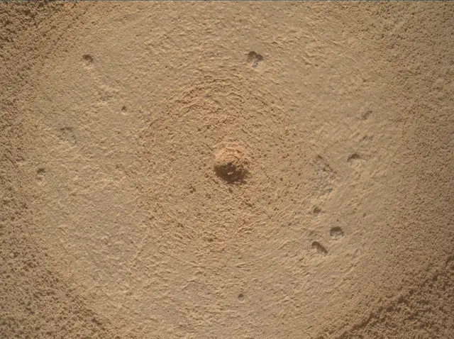 Sol 4393: Mars Hand Lens Imager (MAHLI)