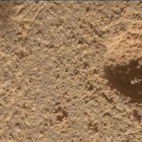 Sol 4393: Mars Hand Lens Imager (MAHLI)